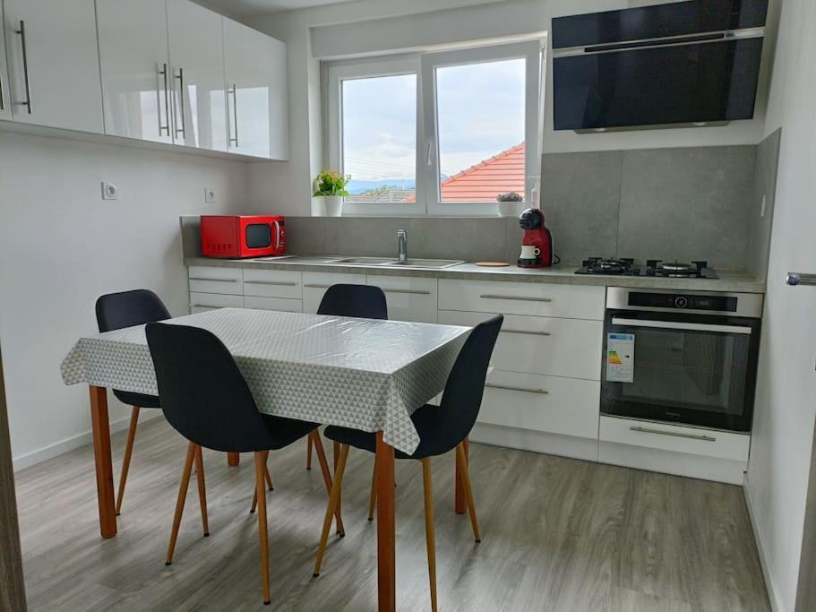 Appartement Entier F3 Renove - Petite Pause A Sélestat Eksteriør bilde